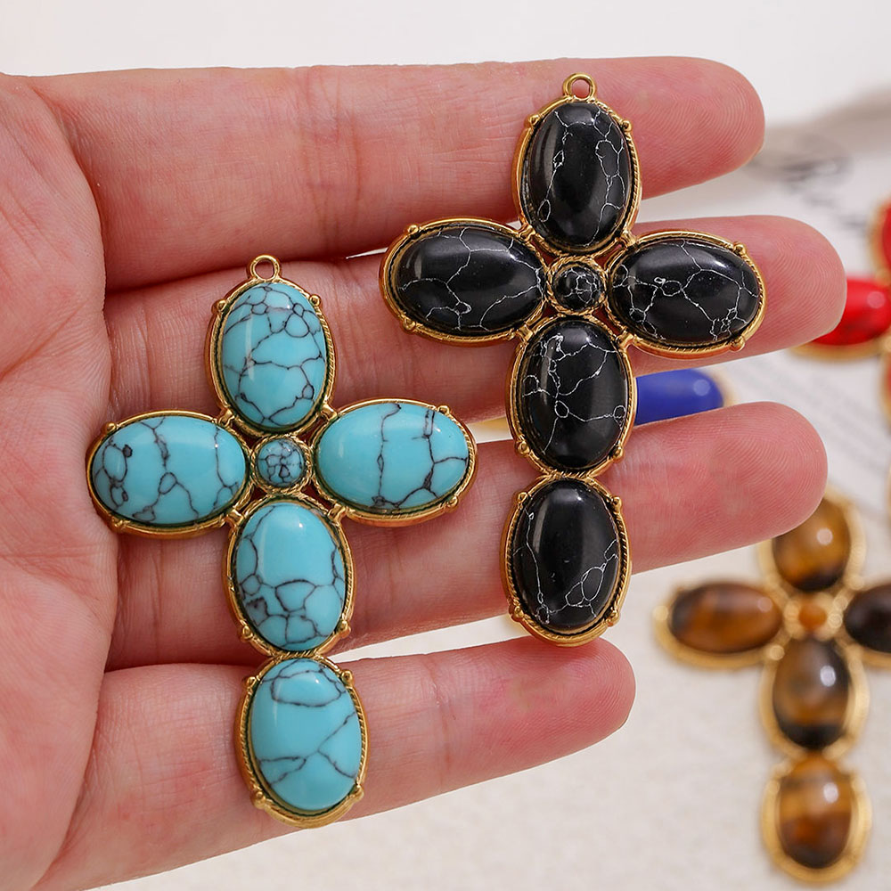 Vintage Fashion Blog - Paslanmaz Çelik Takılar Vintage Büyük Haç